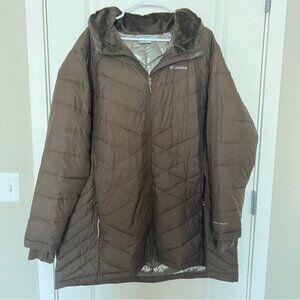 Columbia Women’s Plus Size Long Hooded Puffer Jacket 3X